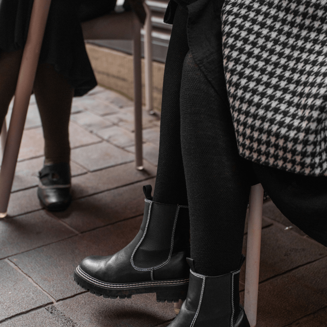 MOSEY | Merino Wool Textured Knit Tights | Woman | Black